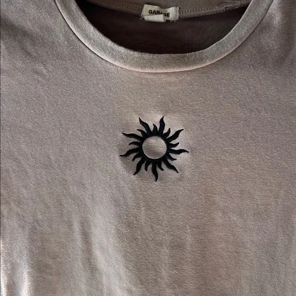 Garage Sun Graphic Crop Top - Brown - Picture 4 of 4